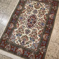 فرش دستباف هفت‌چارک نقشه قم لچک‌ترنج کرم گل‌ابریشم|فرش|تهران, بازار|دیوار