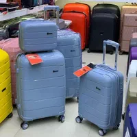 چمدان اکازیون Max F2|کیف، کفش، کمربند|شیراز, اصلاح‌نژاد|دیوار
