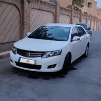 آریو اتومات 1600 بی رنگ سفید مدل ۹۷ زوتی Z300|خودرو سواری و وانت|قم, هفت تیر|دیوار