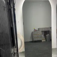 آینه قدی. آرایشگاه
