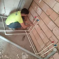 لوله کشی اب وفاضلاب و رادیاتور شیرالات