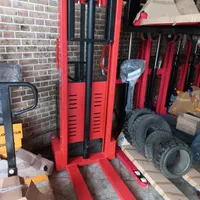 جک پالت قیچی و دستی استاکر لیفتراک دستی