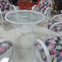 تشک و کوسن تاب و میز و صندلی