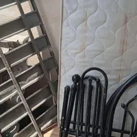 تختخواب فلزی کارکرده دونفره با تشگ فنری|تشک تختخواب|خمام, |دیوار
