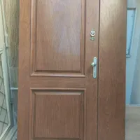 درب آپارتمانی  و ۴ لنگه در کمددیواری|مصالح و تجهیزات ساختمان|اصفهان, رکن الدوله شرقی|دیوار