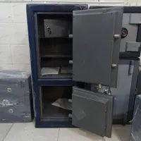 گاوصندوق دو درب، گاو صندوق تک درب|ابزارآلات|شیراز, کوزه گری (مقر)|دیوار