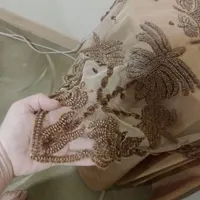 میز خاطره بادوتا روکش گیپور سنگ دوزی وساتن|میز تلفن|گرگان, |دیوار