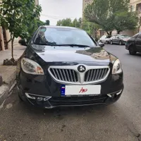 برلیانس H330 اتوماتیک 1500cc، مدل ۱۳۹۶