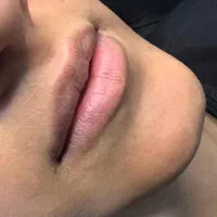 دیگه مدل نشو(خدمات میکروبلیدینگ، بنمژه، رژلب)|خدمات آرایشگری و زیبایی|تهران, درختی|دیوار