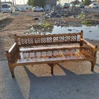 تخت سنتی تزئیناتی