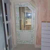 خدمات درب و پنجره آلومینیوم و یوپی وی سی|خدمات پیشه و مهارت|کیش, |دیوار