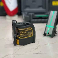 ترازلیزری دیوالت نورسبزافقی وعمودی مگنتی وگیره دار|ماشین‌آلات صنعتی|مشکین‌دشت, |دیوار