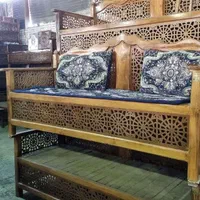 تخت سنتی و مبلمان 2 متر در 80|مبلمان خانگی و میز عسلی|اصفهان, نصرآباد|دیوار
