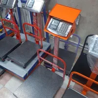 اتو پرس نایلون ترازو و باسکول دیجیتال باطری|فروشگاه و مغازه|کرمان, |دیوار