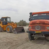کار با لودر انجام میشود اطراف بمپور