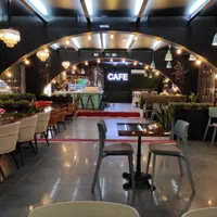 همکار با تجربه و حرفه ای (سالن - آشپزخانه - کافه)|استخدام خدمات فروشگاه و رستوران|اصفهان, جلفا|دیوار