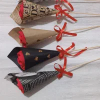 گل رز کاغذی شاخه ای ( هدیه روز معلم )