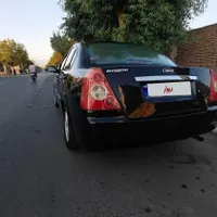 ام وی ام 530 سناتوری|خودرو سواری و وانت|یزد, |دیوار