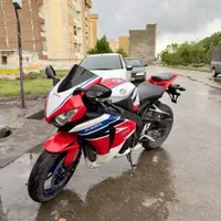 موتور cbr1000مدل ۲۰۱۱|موتورسیکلت|تهران, ولنجک|دیوار