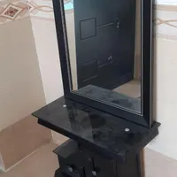 آینه و میز