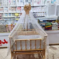 تخت وگهواره فرشته|تخت و صندلی بچه|نیشابور, محله میدان باغات|دیوار