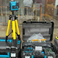 تراز لیزری دیوالت  ماکیتا ۴ بعدی ۱۶خط با پایه بلند