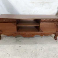 رنگکاری وسایل چوبی تعمیری و خام