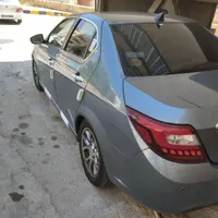 دنا پلاس اتوماتیک، مدل ۱۴۰۰