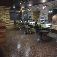 خدمات آموزشگاه آرایشگری مردانه