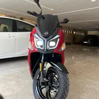 sym j200