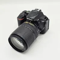 دوربین نیکون ۵۶۰۰ nikon لنز ۱۸-۱۴۰