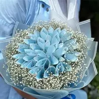 دسته گل وباکس روبانی و پولی برای مناسبتها وتولد