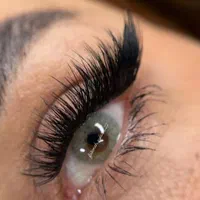 ارائه خدمات کاشت مژه . آموزش کاشت مژه