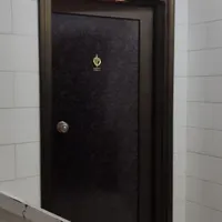 ۹۵ متر