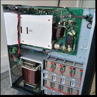 تعویض سریع و حرفهای باتری UPS