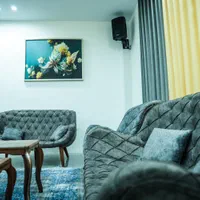 ویلا باغ استخر دار|اجارهٔ کوتاهمدت ویلا و باغ|خرمآباد, |دیوار