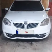 برلیانس H330 اتوماتیک 1500cc، مدل ۱۳۹۶