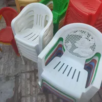 صندلی پلاستیکی