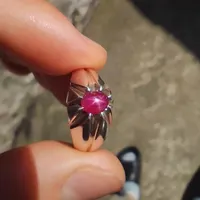انگشتر نقره با سنگ یاقوت برمه با شناسنامه معتبر