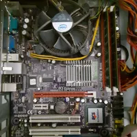 کیس کامپیوتر اداری با رم ۴گیگ  ddr2 ۸۰۰|رایانه رومیزی|مشهد, ارشاد|دیوار