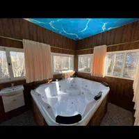 اجاره روزانه کلبه جنگلی با جکوزی شاندیز کد۵|اجارهٔ کوتاهمدت ویلا و باغ|مشهد, ملکآباد|دیوار