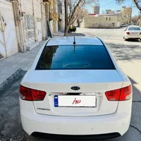 کیا سراتو مونتاژ اتوماتیک 2000cc، مدل ۱۳۹۴