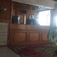 دو نفر نظافتچی هتل در سرعین