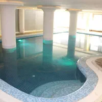 اجاره عمارت  سفید  ۷خواب استخر  (لواسان،فشم)|اجارهٔ کوتاه‌مدت ویلا و باغ|فشم, |دیوار