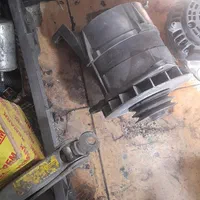 دینام کمنز و ولوویی