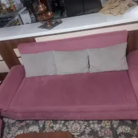 مبل۸نفره تمیزهمراه بامیزوسط مبل و۳عددمیرعسلی