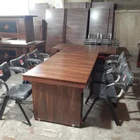 میز اداری و کنفرانسی