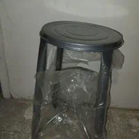 چهارپایه فلزی