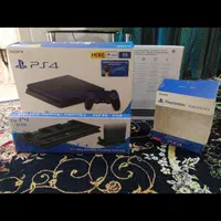 کنسول PS4 اسلیم دو دسته بعلاوه فن و پایه شارژ دسته|کنسول، بازی ویدئویی و آنلاین|تهران, ایران|دیوار
