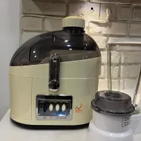 آبمیوه گیری مای سون